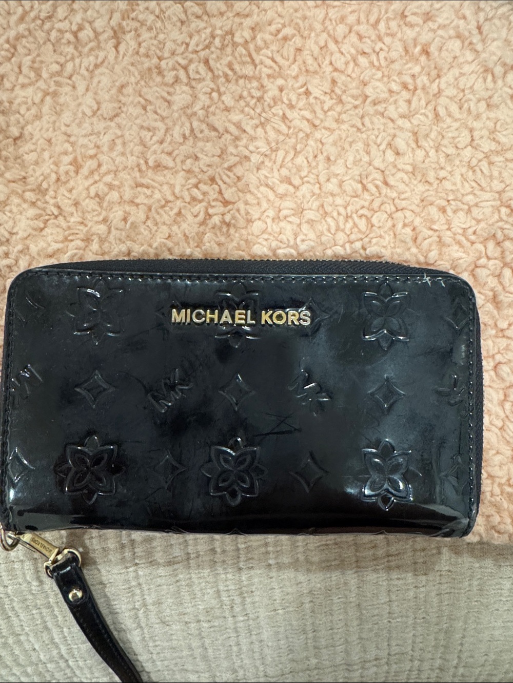 Michael Kors Black Patent Wristlet Wallet
